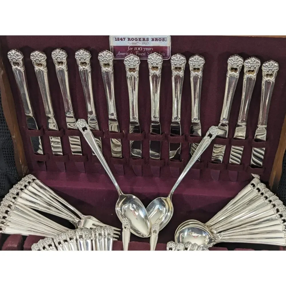 ANTIQUE PIERCED I/S SILVERPLATE 